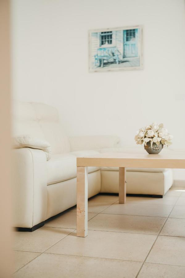 Dimora Mariu Bed and Breakfast Tarente Buitenkant foto