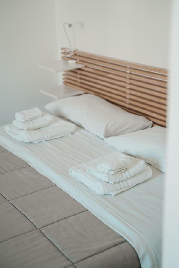 Dimora Mariu Bed and Breakfast Tarente Buitenkant foto