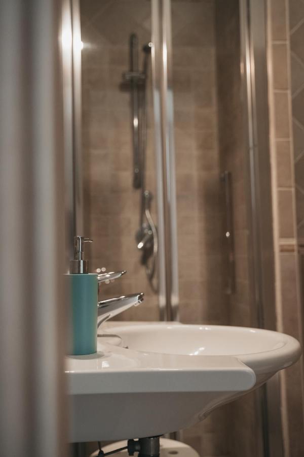 Dimora Mariu Bed and Breakfast Tarente Buitenkant foto