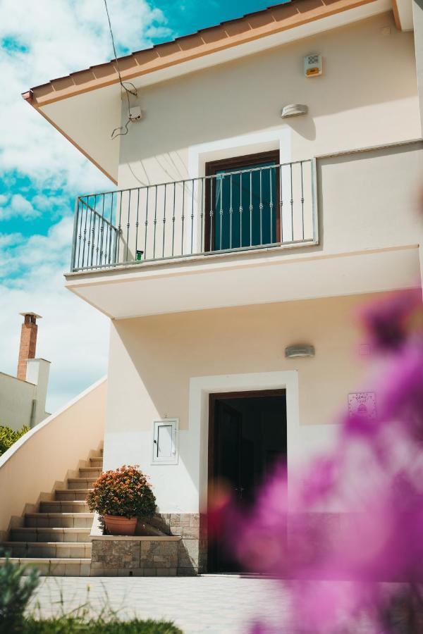 Dimora Mariu Bed and Breakfast Tarente Buitenkant foto