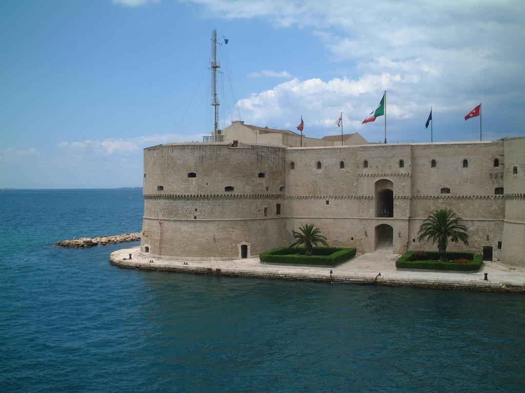 Dimora Mariu Bed and Breakfast Tarente Buitenkant foto