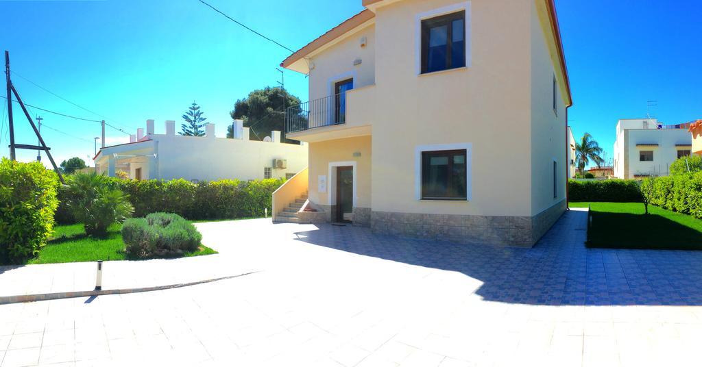 Dimora Mariu Bed and Breakfast Tarente Buitenkant foto