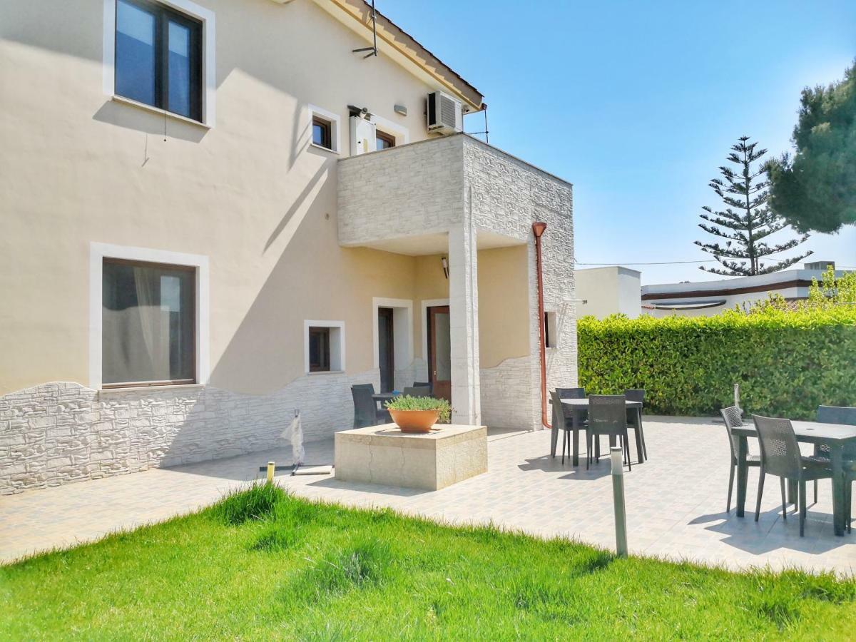 Dimora Mariu Bed and Breakfast Tarente Buitenkant foto